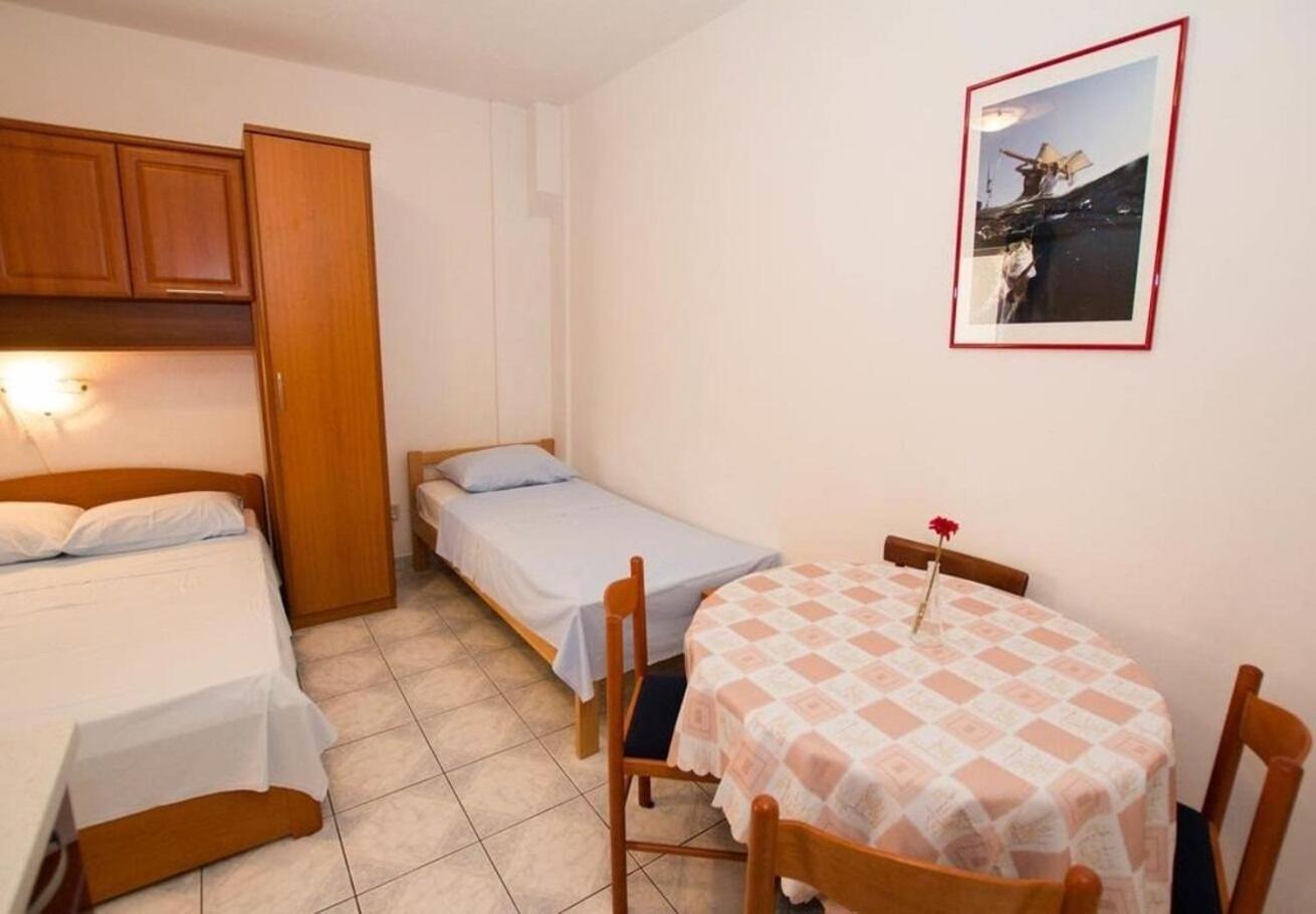 Apartments Juri Sućuraj Zewnętrze zdjęcie