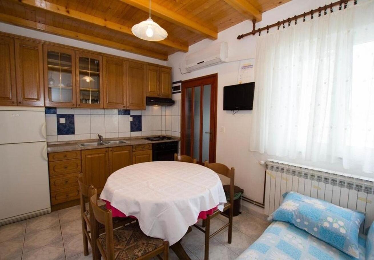 Apartments Juri Sućuraj Zewnętrze zdjęcie