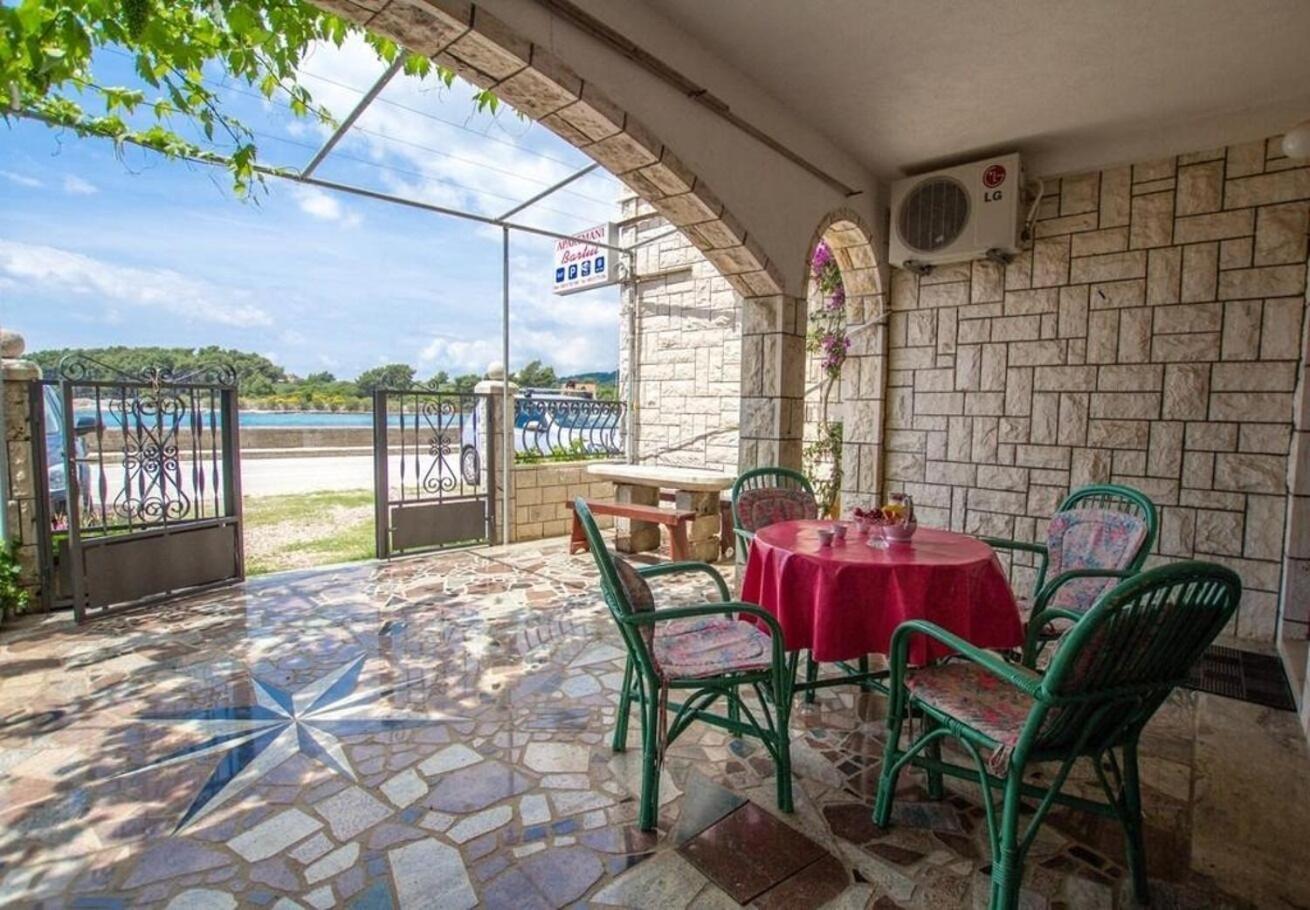 Apartments Juri Sućuraj Zewnętrze zdjęcie