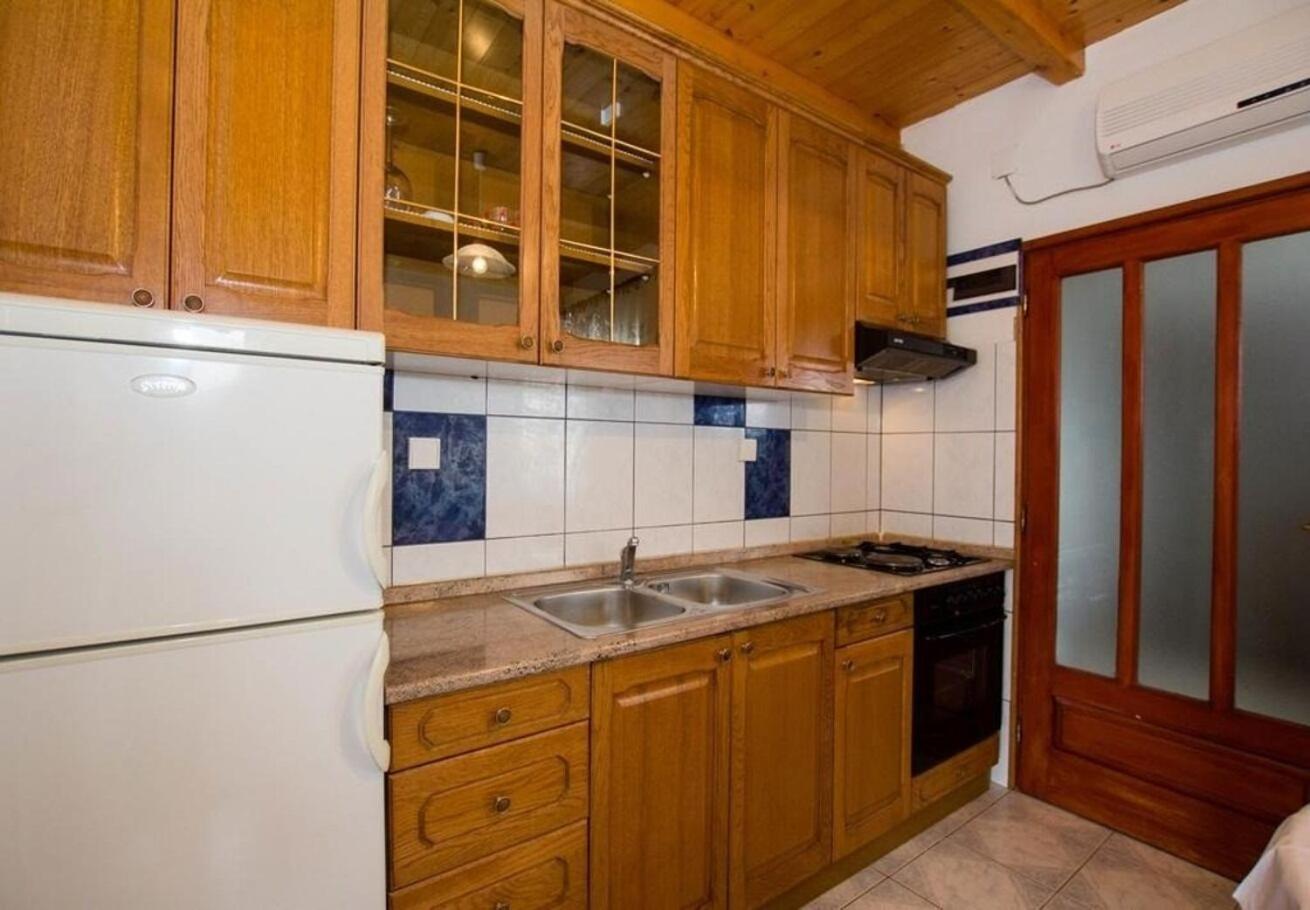 Apartments Juri Sućuraj Zewnętrze zdjęcie