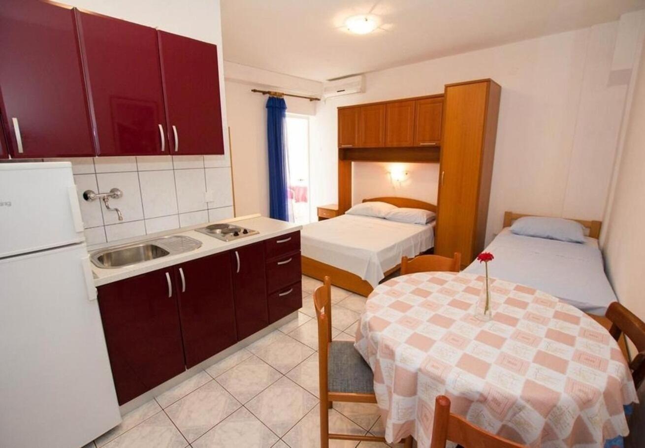 Apartments Juri Sućuraj Zewnętrze zdjęcie