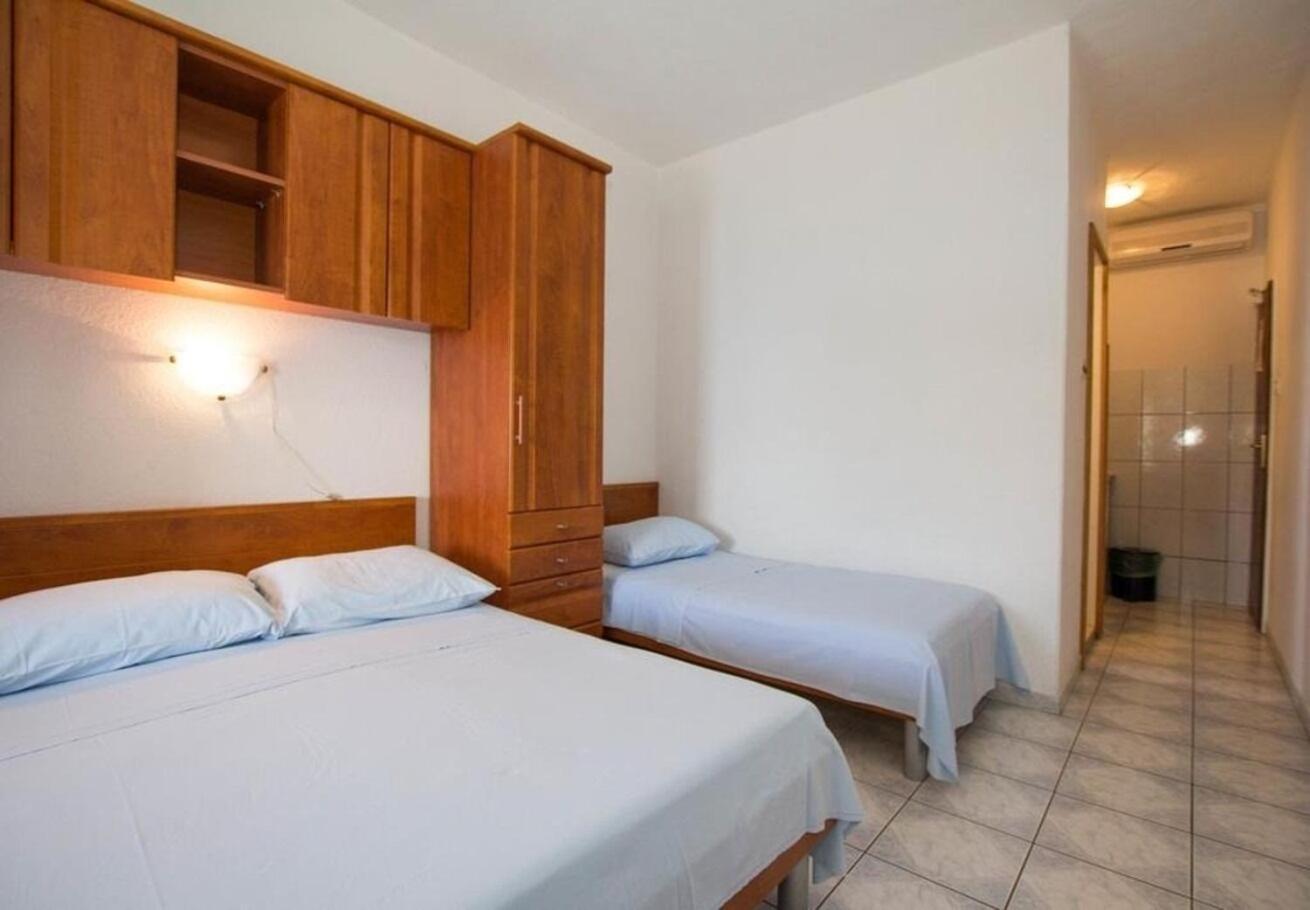 Apartments Juri Sućuraj Zewnętrze zdjęcie
