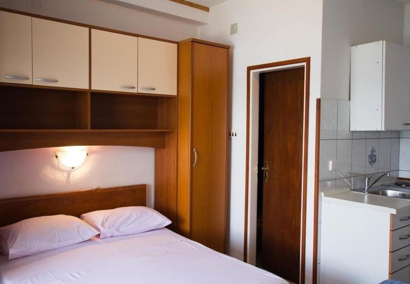 Apartments Juri Sućuraj Zewnętrze zdjęcie