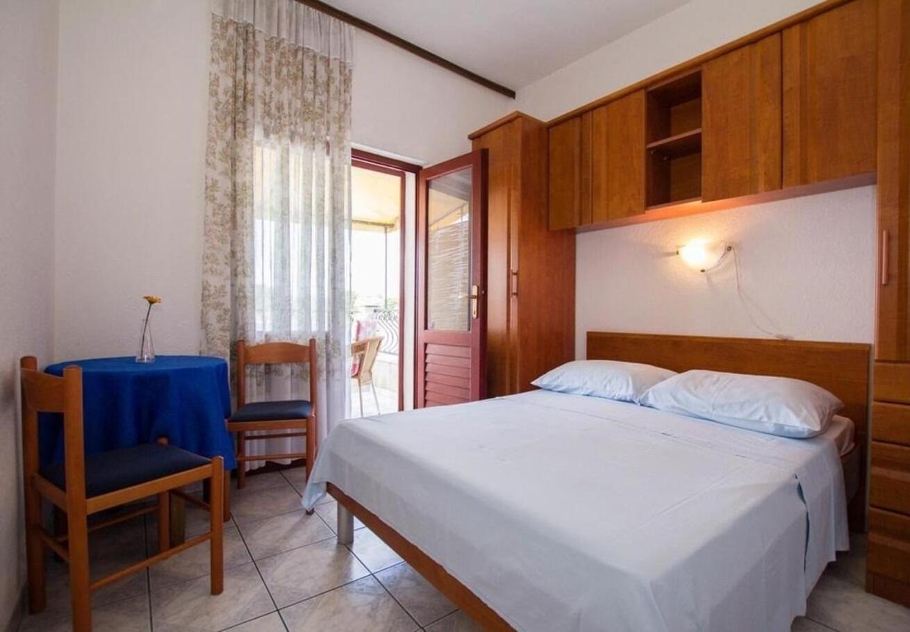 Apartments Juri Sućuraj Zewnętrze zdjęcie