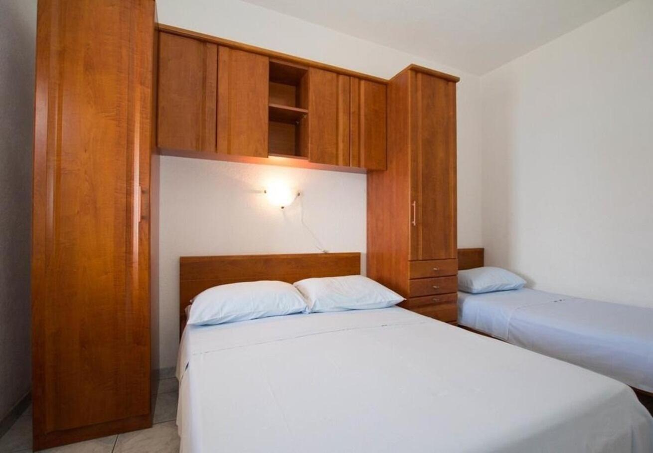 Apartments Juri Sućuraj Zewnętrze zdjęcie