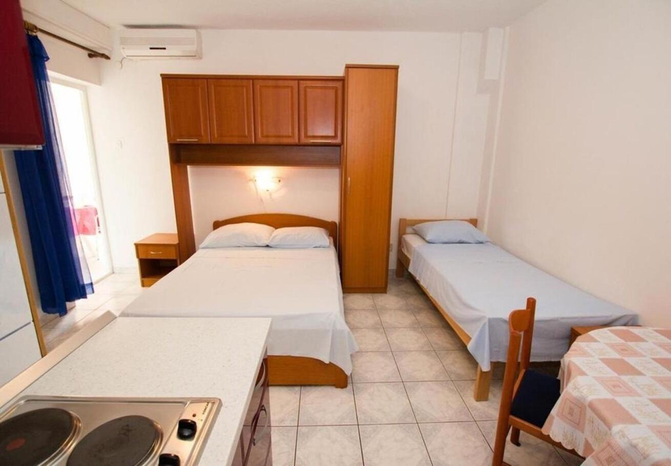 Apartments Juri Sućuraj Zewnętrze zdjęcie